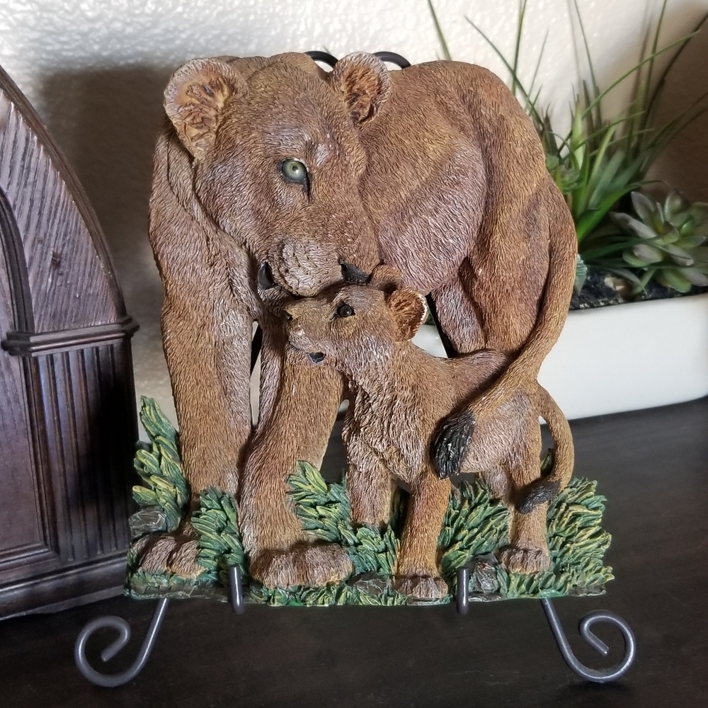 Vintage 1991 3D Resin Art Lifelike Lioness And Her Cub Plaque Figi Graphics‎ Inc